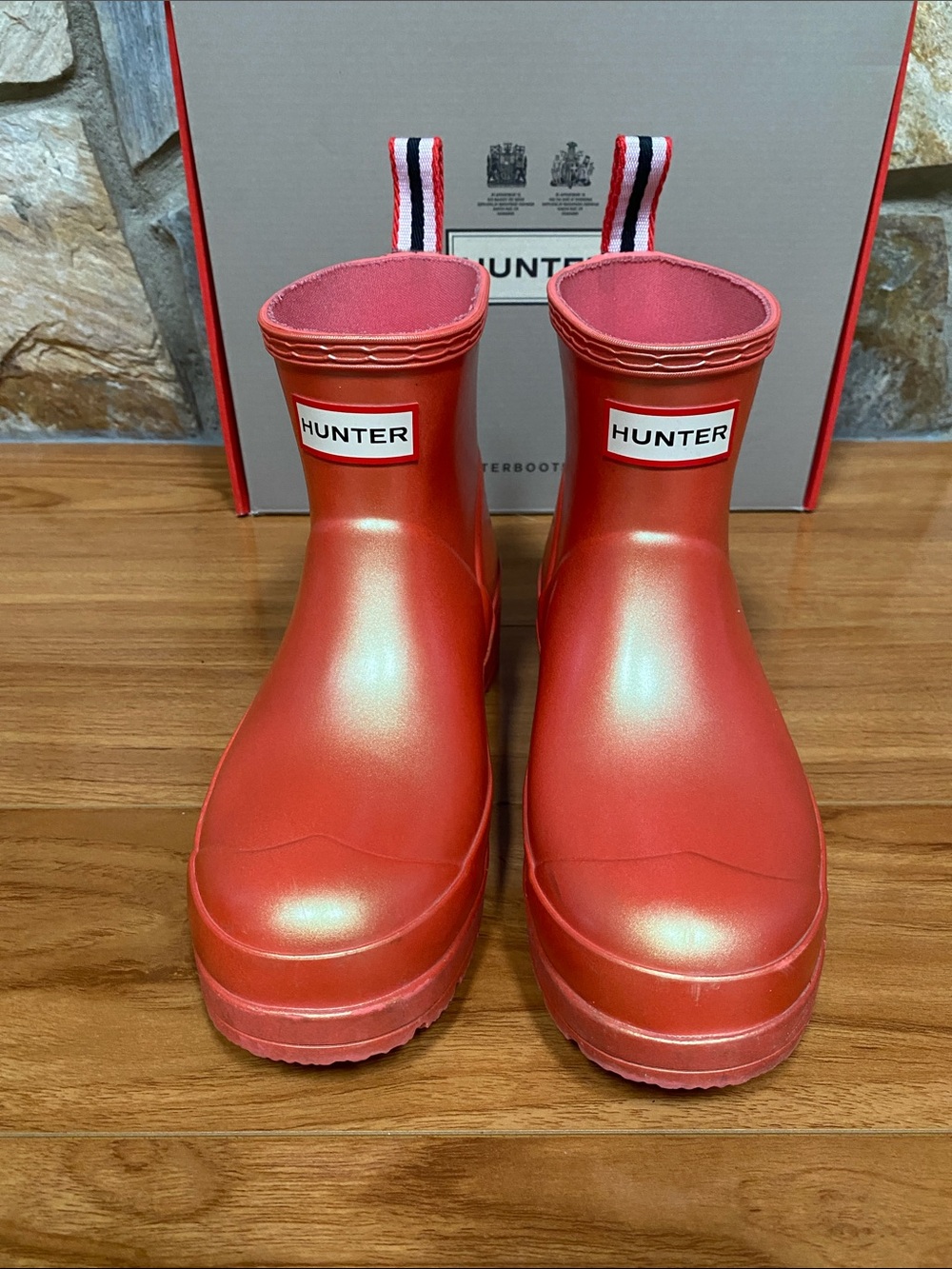 Hunter Shimmery Coral Pink Short Rain Boots Size 6